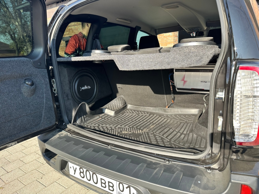 Очередной проект — LADA Niva в нашей студии автозвука!