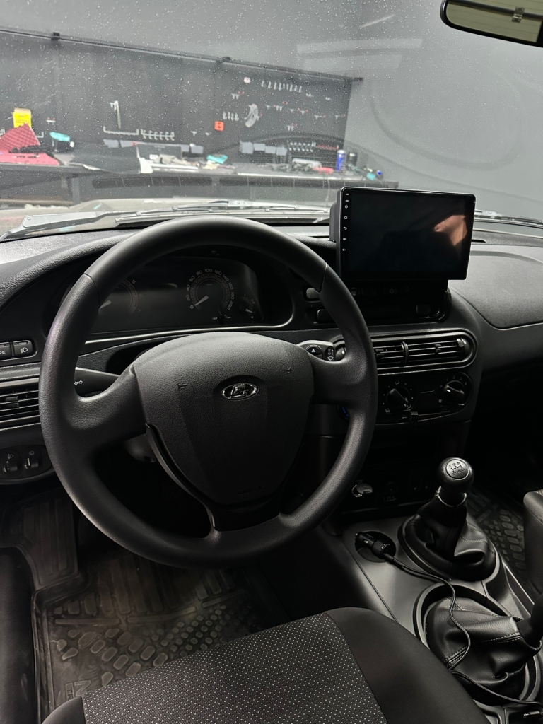 Очередной проект — LADA Niva в нашей студии автозвука!